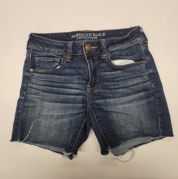 American Eagle Dark Wash Denim Cutoff Shorts - Size 6 - Picture 2 of 5